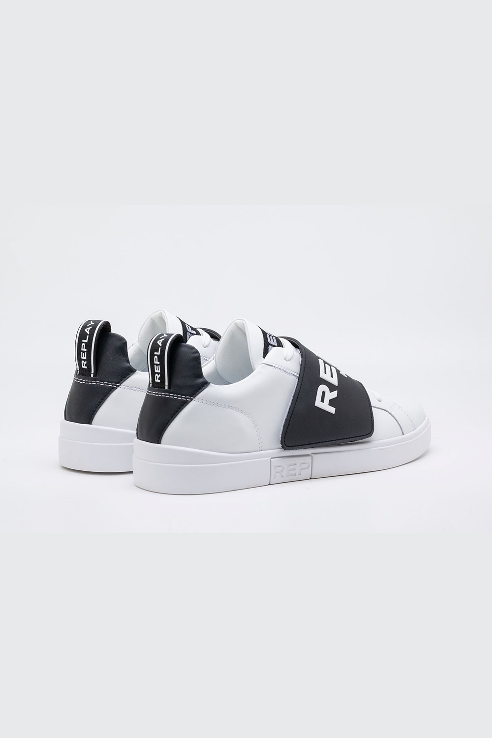 Polys Strap Sneaker*